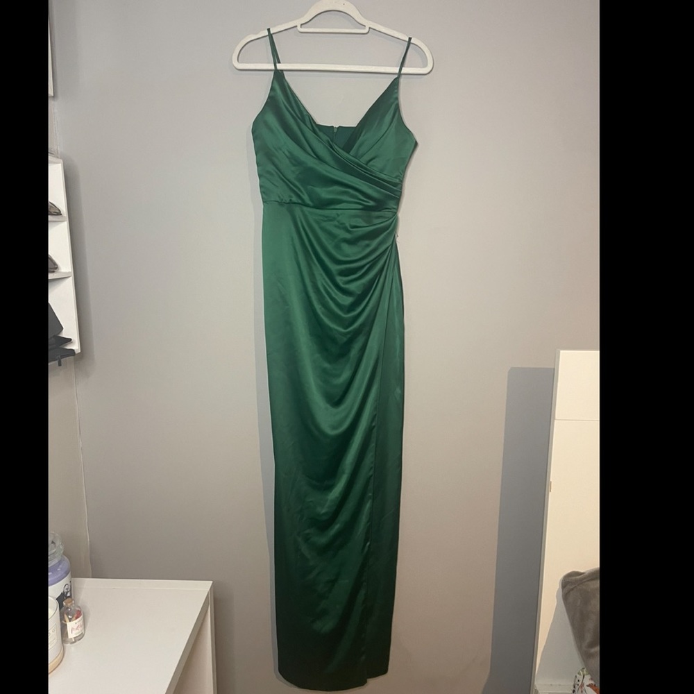 EVENING GOWN